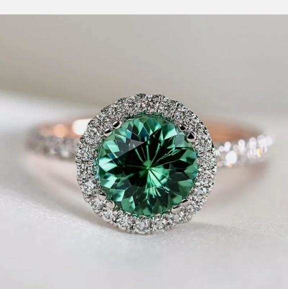 NEW TWO TONE S925 SIMULATED EMERALD WOMEN'S RING - Picture 5 of 5